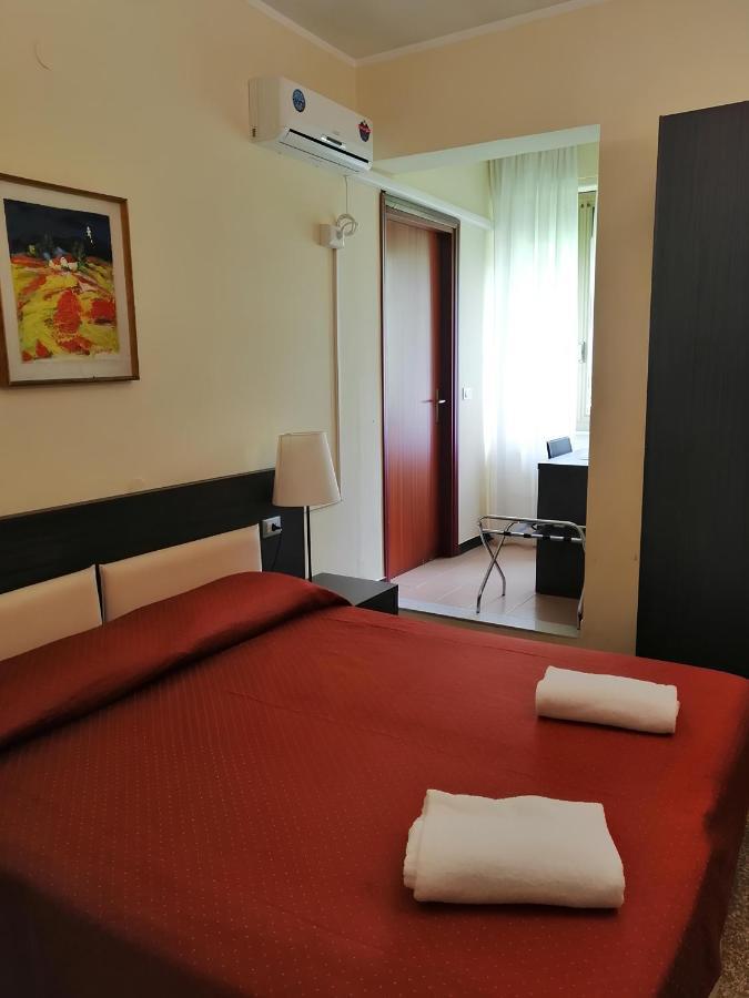 Hotel Palace Varazze Εξωτερικό φωτογραφία
