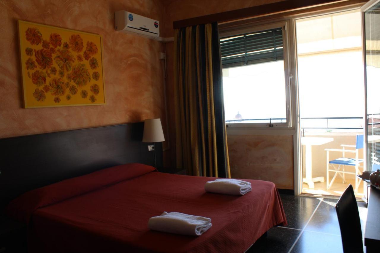 Hotel Palace Varazze Εξωτερικό φωτογραφία