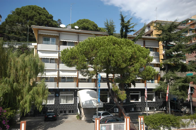 Hotel Palace Varazze Εξωτερικό φωτογραφία