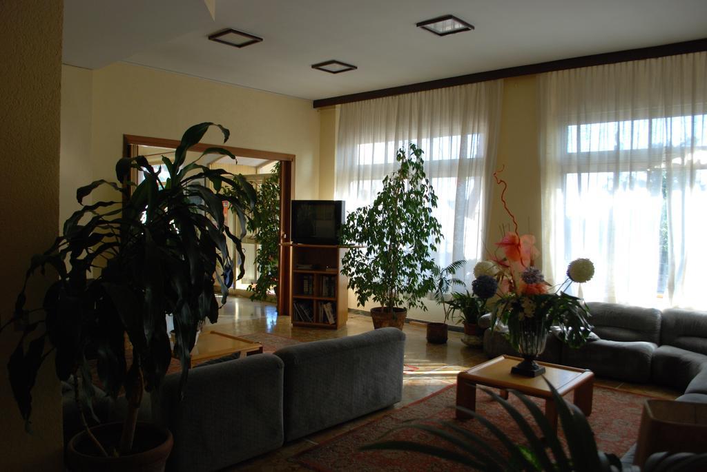 Hotel Palace Varazze Εξωτερικό φωτογραφία