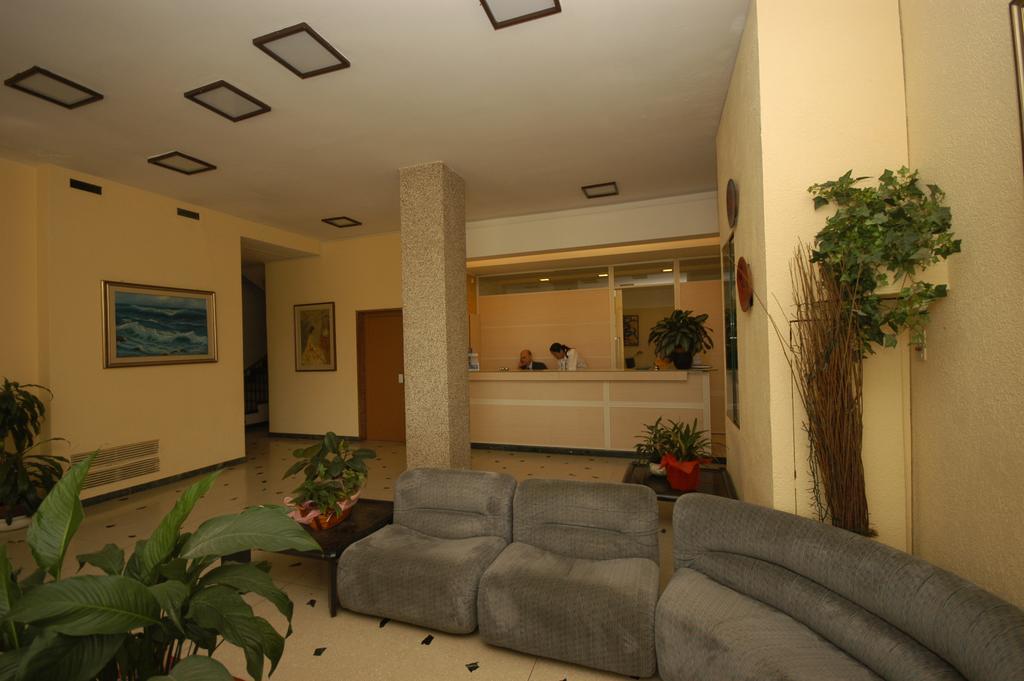 Hotel Palace Varazze Εξωτερικό φωτογραφία