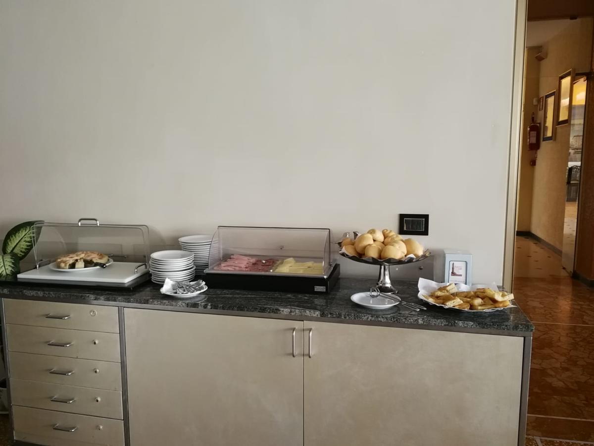 Hotel Palace Varazze Εξωτερικό φωτογραφία