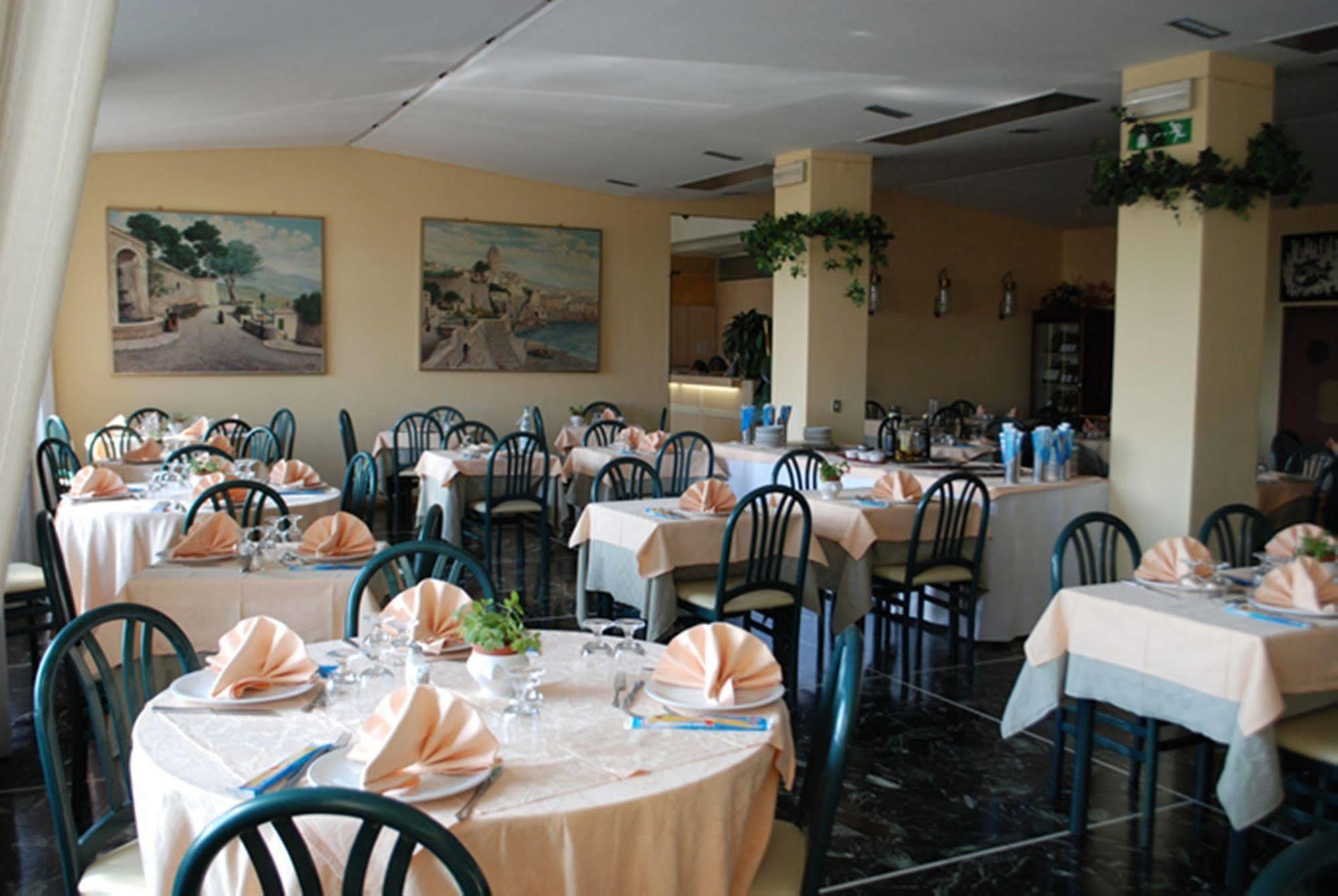Hotel Palace Varazze Εξωτερικό φωτογραφία